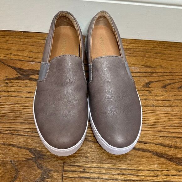 Vionic Demetra Slip-0n Women's 9 / EU 41 Charcoal Gray Leather Casual Sneaker - Picture 2 of 8